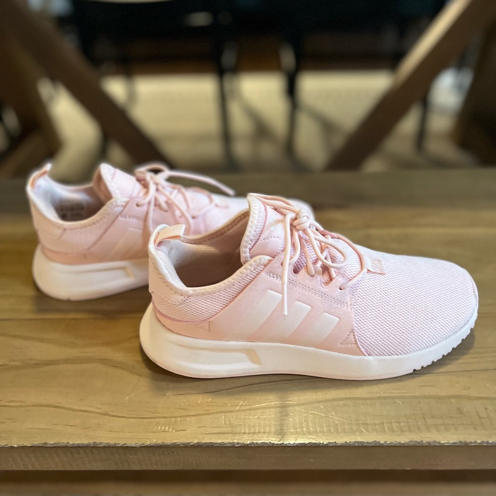Adidas shoes (Size 5.5, fit like a 7)